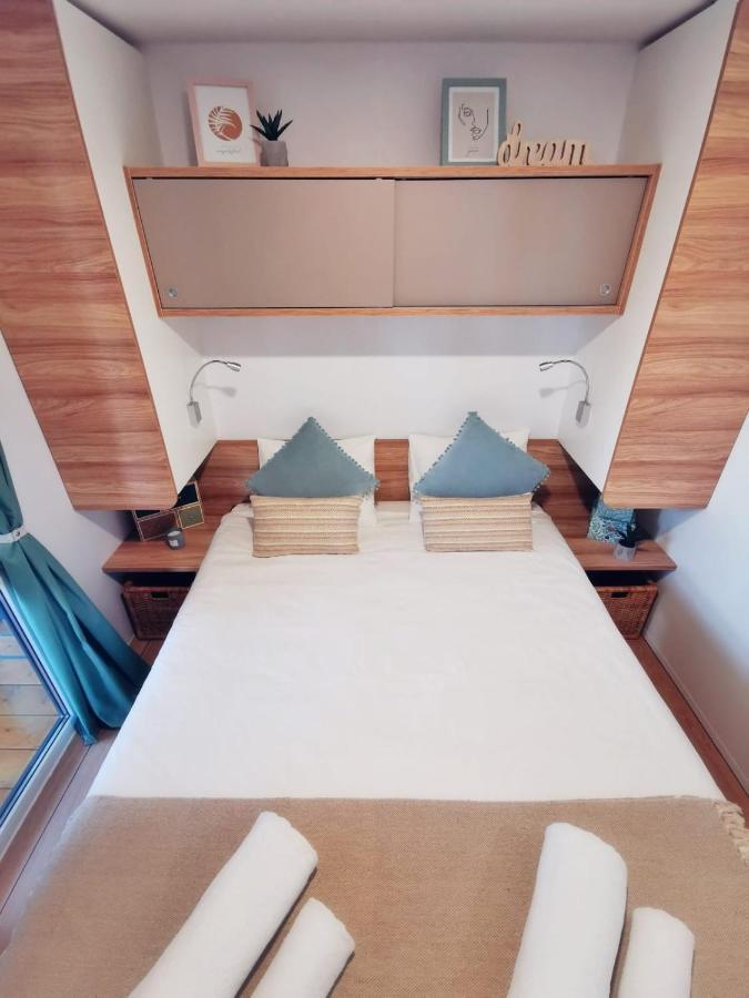 Camping Mobile More Porton Nature Hideouts