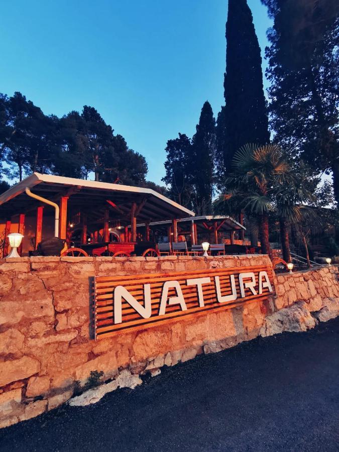 Mobile More Porton Nature Hideouts Camping *